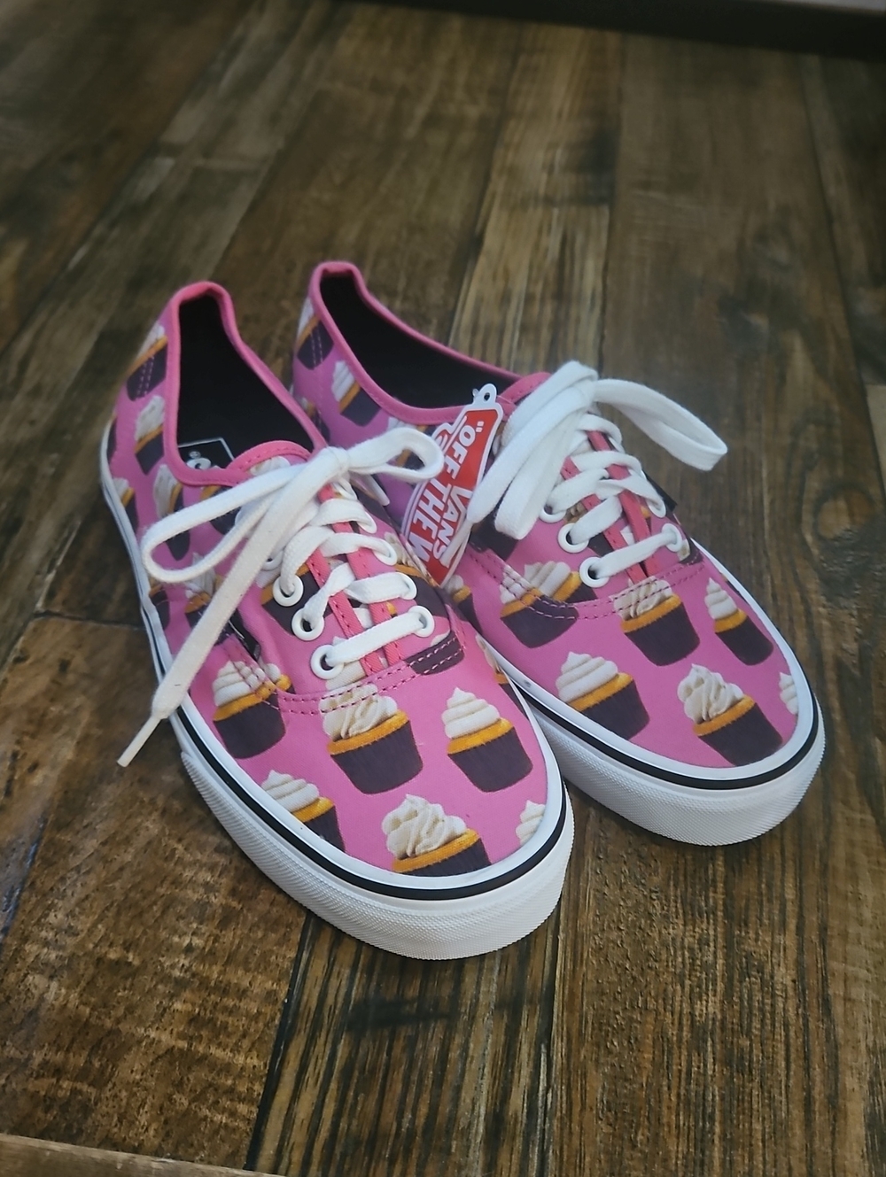 New Vans Women’s Pink Cupcake Print Authentic Sneakers